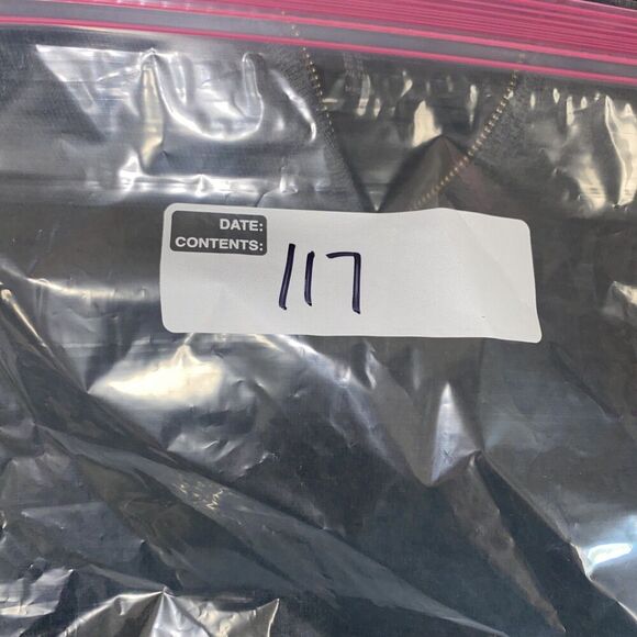 Christian Lacroix 100% Extra Fine Merino Wool Quarter Zip Gray Sweater Size Med - Picture 5 of 5